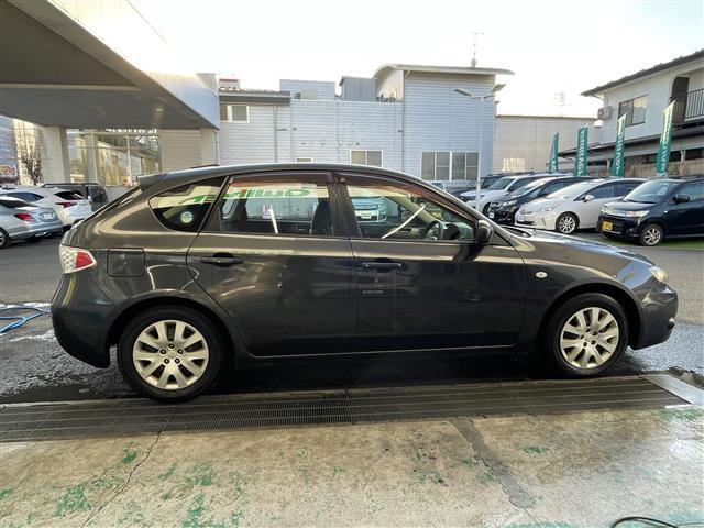 インプレッサ １．５ｉ　インプレッサ１．５ｉ　社外オーディオ　ＣＤ／ＦＭ／ＡＭ　電動格納ミラー　純正フロアマット　ヘッドライトレベライザー　リモコンキー　スペアキー（15枚目）