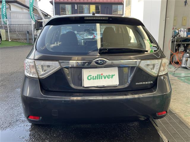 インプレッサ １．５ｉ　インプレッサ１．５ｉ　社外オーディオ　ＣＤ／ＦＭ／ＡＭ　電動格納ミラー　純正フロアマット　ヘッドライトレベライザー　リモコンキー　スペアキー（16枚目）