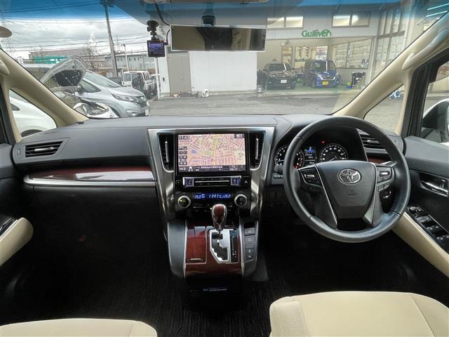 ヴェルファイア 2.5X 両側パワースライドドア 8人乗り ALPINE11インチナビ 純正室内カーテン ETC クルーズコントロール 追突軽減ブレーキ ドライブレコーダー ワンオーナー エンジンスターター(3枚目)