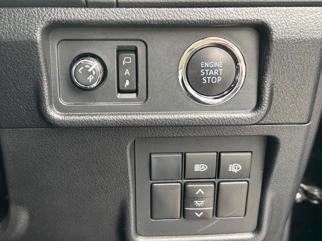 ランドクルーザープラド ＴＸ　Ｌパッケージ　１オーナー／７人乗／純正９型ナビ／セーフティセンスＰ／ＬＥＤヘッドランプ／ビルトインＥＴＣ（4枚目）