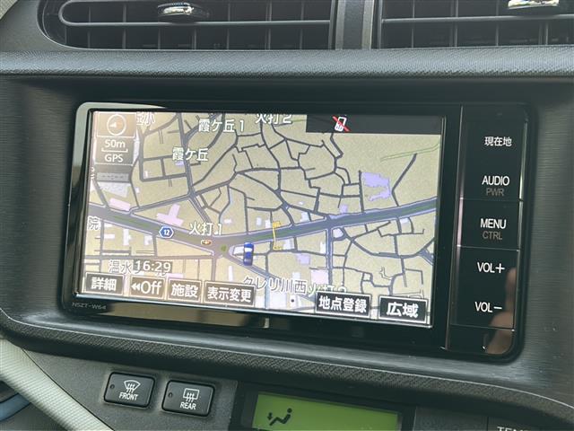 アクア S 純正ナビ/フルセグTV/バックカメラ/スマートキー/プッシュスタート/ETC/オートライト/(8枚目)