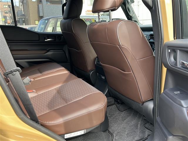 ランドクルーザー250 ZXファーストエディション 軽油/4WD/ワンオーナー/純正ナビ/BSM/パノラミックビュー/ヘッドアップディスプレイ(24枚目)