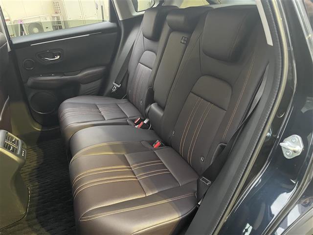 ZR-V e:HEV Z ワンオーナー・4WD・Honda SENSING・Honda CONNECTディスプレイ ナビ付・マルチビューカメラシステム・ビルトインETC2.0・革シート・パワーテールゲート(11枚目)