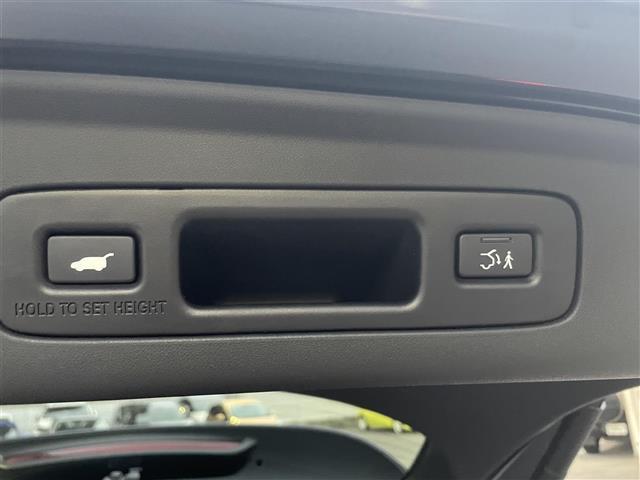 ZR-V e:HEV Z ワンオーナー・4WD・Honda SENSING・Honda CONNECTディスプレイ ナビ付・マルチビューカメラシステム・ビルトインETC2.0・革シート・パワーテールゲート(12枚目)