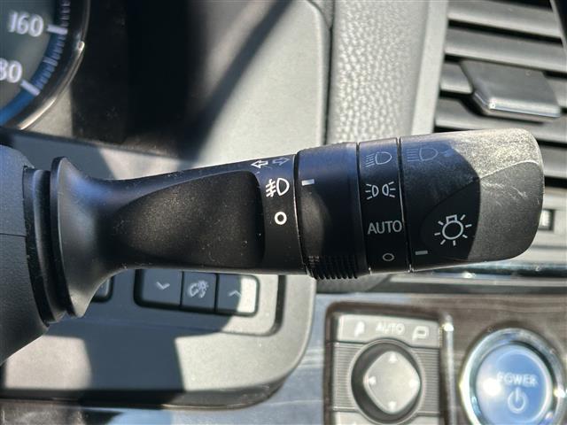 気になる車はすぐにお問い合わせください！画面右側の００６６から始まる無料ダイヤルからお問い合わせ下さい！専門スタッフがお車のご質問にお答えいたします！