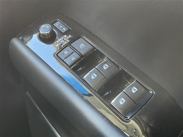 アルファードハイブリッド ＳＲ　純正メモリナビ　フルセグＴＶ　サンルーフ　両側パワースライドドア　後席モニター　全方位カメラ　電動リアゲート　パワーシート　シートヒーター／エアーシート　オートブレーキホールド　ステアリングヒーター（23枚目）