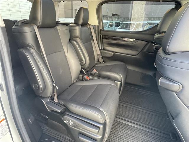 アルファードハイブリッド ＳＲ　純正メモリナビ　フルセグＴＶ　サンルーフ　両側パワースライドドア　後席モニター　全方位カメラ　電動リアゲート　パワーシート　シートヒーター／エアーシート　オートブレーキホールド　ステアリングヒーター（33枚目）