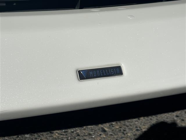 プリウス Sツーリングセレクション 禁煙/ワンオーナー/モデリスタエアロ(フロント、サイド、リア)/モデリスタ18AW/黒革シート/シートヒーター(前席)/純正ナビ/CD/DVD/BT/フルセグ/MSV/バックカメラ/ビルトインETC(2枚目)