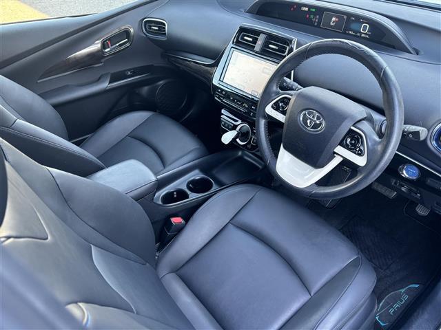 プリウス Sツーリングセレクション 禁煙/ワンオーナー/モデリスタエアロ(フロント、サイド、リア)/モデリスタ18AW/黒革シート/シートヒーター(前席)/純正ナビ/CD/DVD/BT/フルセグ/MSV/バックカメラ/ビルトインETC(24枚目)