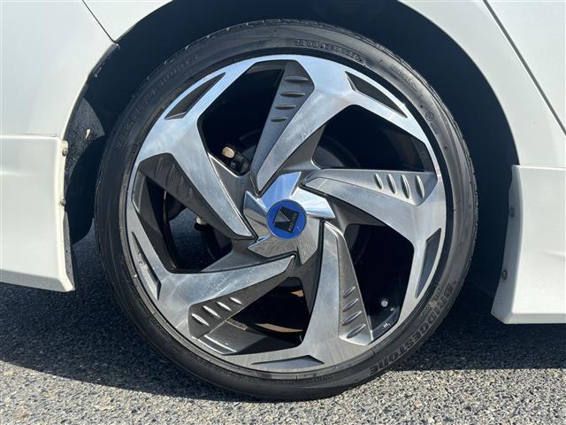 プリウス Sツーリングセレクション 禁煙/ワンオーナー/モデリスタエアロ(フロント、サイド、リア)/モデリスタ18AW/黒革シート/シートヒーター(前席)/純正ナビ/CD/DVD/BT/フルセグ/MSV/バックカメラ/ビルトインETC(32枚目)