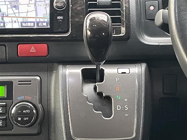 ハイエースバン スーパーGL ダークプライム 禁煙/ワンオーナー/ベッドキット/純正フリップダウンモニタ/D記録簿H30.R1.2.3.4.5.6.7/純正ナビ/フルセグ/CD/DVD/SD/MSV/BT/バックカメラ/前後ドラレコ/ETC(20枚目)