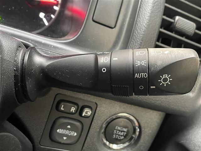 ハイエースバン スーパーGL ダークプライム 禁煙/ワンオーナー/ベッドキット/純正フリップダウンモニタ/D記録簿H30.R1.2.3.4.5.6.7/純正ナビ/フルセグ/CD/DVD/SD/MSV/BT/バックカメラ/前後ドラレコ/ETC(25枚目)