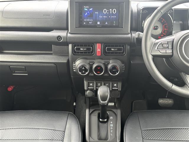 ジムニー XC 禁煙/ワンオーナー/純正革調シートカバー/CSTマットブラック16インチAW/ホワイトレタータイヤ/ディスプレイオーディオ/CD/BT/USB/AppleCarPlay/AndroidAuto(18枚目)