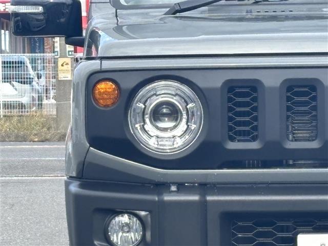 ジムニー XC 禁煙/ワンオーナー/純正革調シートカバー/CSTマットブラック16インチAW/ホワイトレタータイヤ/ディスプレイオーディオ/CD/BT/USB/AppleCarPlay/AndroidAuto(31枚目)