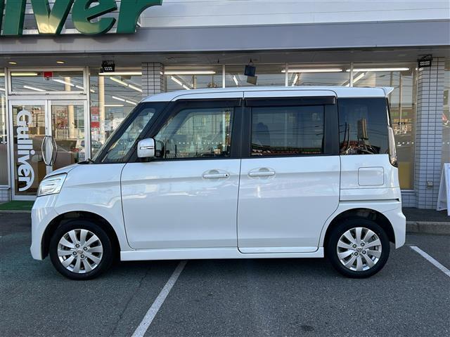 スペーシアカスタム GS 禁煙車/ナビ/ETC/フロアマット/ドアバイザー/プッシュスタート/スペアスマートキー/オートHIDヘッドライト/フォグランプ/両側スライドドア/アイドリングストップ/衝突軽減システム/横滑り防止(10枚目)