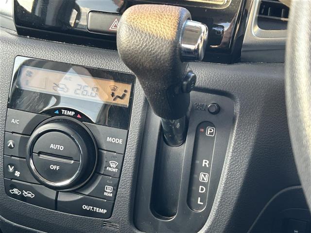 スペーシアカスタム GS 禁煙車/ナビ/ETC/フロアマット/ドアバイザー/プッシュスタート/スペアスマートキー/オートHIDヘッドライト/フォグランプ/両側スライドドア/アイドリングストップ/衝突軽減システム/横滑り防止(19枚目)