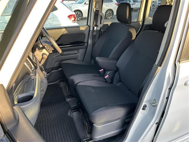 スペーシアカスタム GS 禁煙車/ナビ/ETC/フロアマット/ドアバイザー/プッシュスタート/スペアスマートキー/オートHIDヘッドライト/フォグランプ/両側スライドドア/アイドリングストップ/衝突軽減システム/横滑り防止(27枚目)