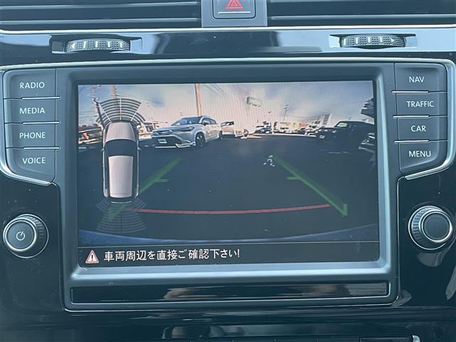 ゴルフR ベースグレード 禁煙/純正ナビ(AUX/BT/TV/CD/DVD)/黒本革シート/前席シートヒーター/衝突軽減システム/BSM/ステアリングスイッチ/レーダークルーズコントロールバックカメラ/電気付バニティミラー(2枚目)