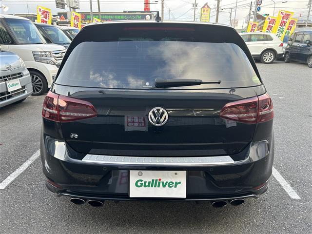 ゴルフR ベースグレード 禁煙/純正ナビ(AUX/BT/TV/CD/DVD)/黒本革シート/前席シートヒーター/衝突軽減システム/BSM/ステアリングスイッチ/レーダークルーズコントロールバックカメラ/電気付バニティミラー(8枚目)