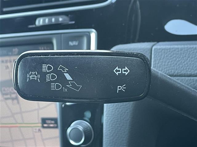 ゴルフR ベースグレード 禁煙/純正ナビ(AUX/BT/TV/CD/DVD)/黒本革シート/前席シートヒーター/衝突軽減システム/BSM/ステアリングスイッチ/レーダークルーズコントロールバックカメラ/電気付バニティミラー(38枚目)