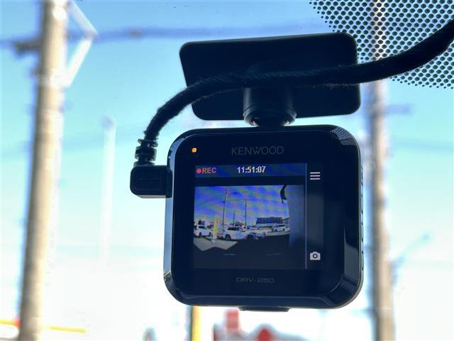 デイズ Ｘ　ナビ／地デジＴＶ／ＢＴ／ｉｐｏｄ／ＣＤ／ＵＳＢ／バックカメラ／衝突軽減システム／標識認識機能／インテリジェントＰＡ／インテリジェントＦＣＷ／オートハイビーム／前ドラレコ／ステアスイッチ／オートライト（5枚目）