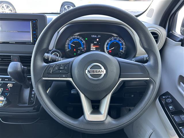 デイズ Ｘ　ナビ／地デジＴＶ／ＢＴ／ｉｐｏｄ／ＣＤ／ＵＳＢ／バックカメラ／衝突軽減システム／標識認識機能／インテリジェントＰＡ／インテリジェントＦＣＷ／オートハイビーム／前ドラレコ／ステアスイッチ／オートライト（14枚目）