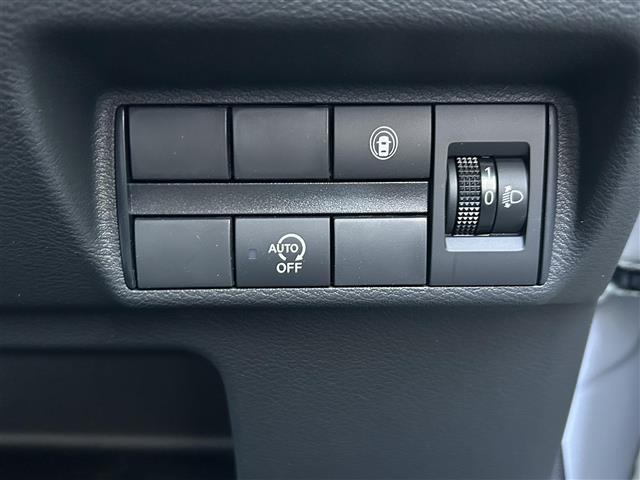 デイズ Ｘ　ナビ／地デジＴＶ／ＢＴ／ｉｐｏｄ／ＣＤ／ＵＳＢ／バックカメラ／衝突軽減システム／標識認識機能／インテリジェントＰＡ／インテリジェントＦＣＷ／オートハイビーム／前ドラレコ／ステアスイッチ／オートライト（20枚目）