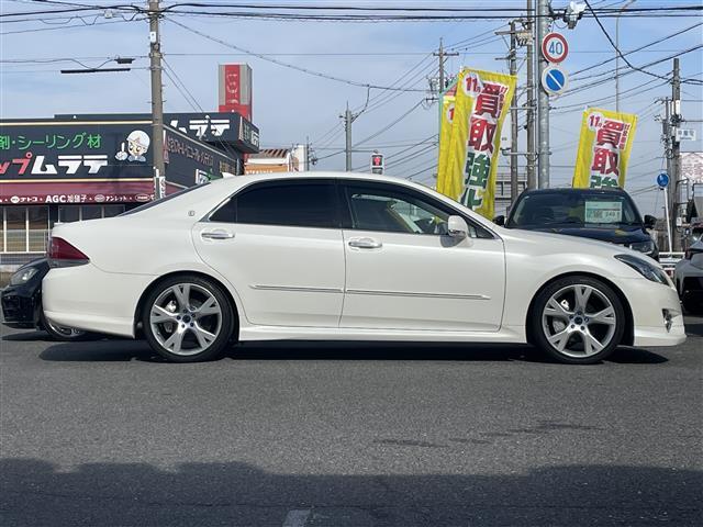 クラウン アスリート　禁煙／純正ナビ／フルセグＴＶ／ＨＤＤ／ＡＵＸ／ＤＶＤ／ＴＲＤエアロ／モデリスタ１９インチＡＷ／ＴＥＩＮサス／前席パワーシート／クルーズコントロール／クリアランスソナー／横滑り防止システム（10枚目）