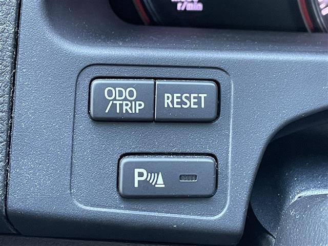 クラウン アスリート　禁煙／純正ナビ／フルセグＴＶ／ＨＤＤ／ＡＵＸ／ＤＶＤ／ＴＲＤエアロ／モデリスタ１９インチＡＷ／ＴＥＩＮサス／前席パワーシート／クルーズコントロール／クリアランスソナー／横滑り防止システム（24枚目）