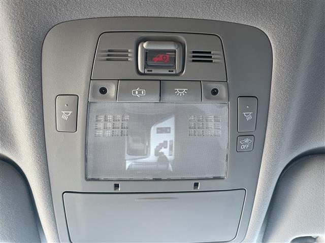 クラウン アスリート　禁煙／純正ナビ／フルセグＴＶ／ＨＤＤ／ＡＵＸ／ＤＶＤ／ＴＲＤエアロ／モデリスタ１９インチＡＷ／ＴＥＩＮサス／前席パワーシート／クルーズコントロール／クリアランスソナー／横滑り防止システム（31枚目）