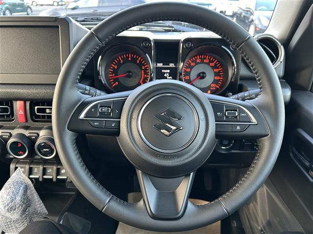ジムニーノマド FC 禁煙1オーナー/低走行車36km/4WD/ヒルホールドコントロール/ヒルディセントコントロール/シートヒーター/スマートキー/スペアスマートキー/プッシュスタート/LEDヘッドライト/フロアマット(11枚目)