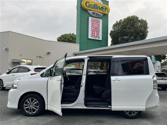 ヴォクシー X Lエディション 片側Pスラ 純正ナビ Bカメラ ETC HIDライト(17枚目)