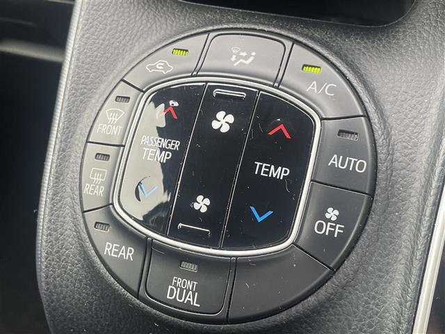 ヴォクシー ZS 煌 両側Pスラ 後席M 純正ナビ Bカメラ ETC LED(6枚目)