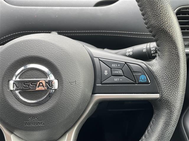 セレナ ハイウェイスター　ＶセレクションＩＩ　１オーナー　プロｐｉｌｏｔ　両側Ｐスラ　純正ナビ（9枚目）