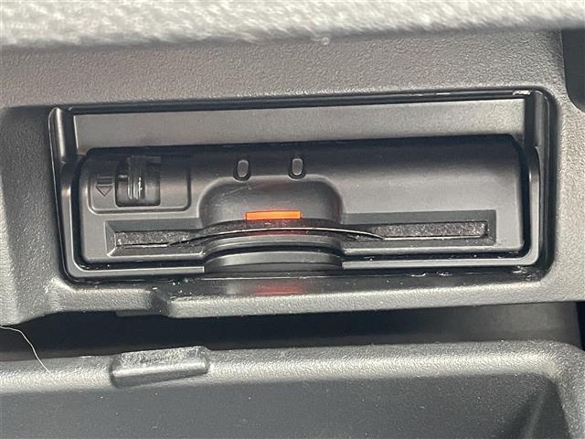 セレナ ハイウェイスター　ＶセレクションＩＩ　１オーナー　プロｐｉｌｏｔ　両側Ｐスラ　純正ナビ（13枚目）