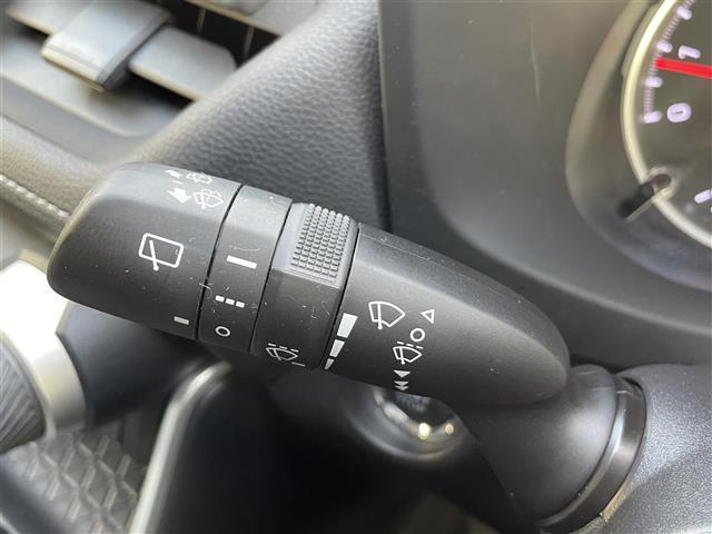 ＲＡＶ４ Ｘ　１オーナー　Ｒクルーズ　Ｂカメラ　ＥＴＣ　ＬＥＤ（11枚目）