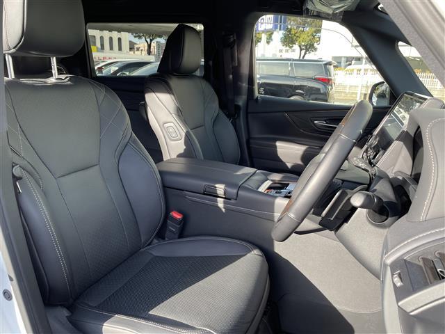 ヴェルファイアハイブリッド Ｚ　プレミア　モデリスタエアロ　Ｍルーフ　革シート　後席Ｍ（30枚目）