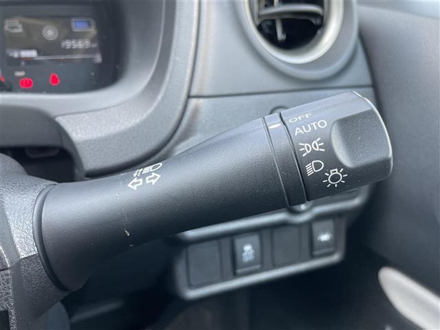 ノート ｅ－パワー　Ｘ　１オーナー　衝突軽減Ｂ　純正ナビ　全方位Ｃ　ＬＥＤ（10枚目）