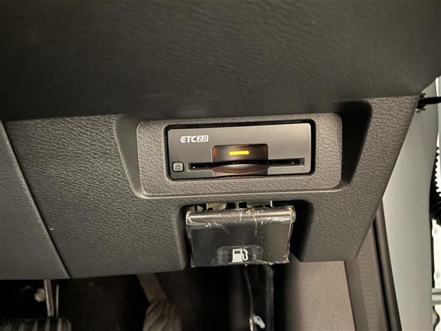 ノート オーテック　ワンオーナー　純正メモリナビ　フルセグＴＶ　ＢＴ／ＵＳＢ／ＨＤＭＩ　アラウンドビューモニター　ＢＳＭ　ＡＣＣ　シートヒーター　置き型充電　デジタルインナーミラー　ドアバイザー　プッシュスタート（32枚目）