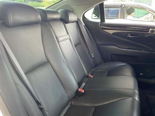 LS LS460 バージョンC Iパッケージ 純正メモリナビ フルセグTV SD/DVD/CD/USB/AUX/BT バックカメラ ウィンカーミラー BSM オットマン クルーズコントロール ドアバイザー プッシュスタート ETC2.0(36枚目)