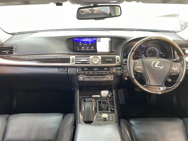 LS LS460 バージョンC Iパッケージ 純正メモリナビ フルセグTV SD/DVD/CD/USB/AUX/BT バックカメラ ウィンカーミラー BSM オットマン クルーズコントロール ドアバイザー プッシュスタート ETC2.0(42枚目)