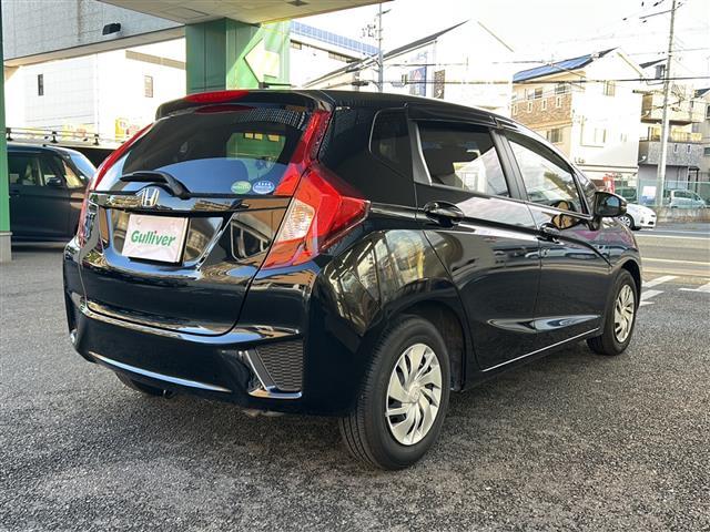 フィット 13G・Fパッケージ ファインエディション ワンオーナー/純正ナビ/フルセグTV/Bluetooth/DVD再生/バックカメラ/衝突軽減ブレーキ/スマートキー/プッシュスタート/ETC/LEDライト/サイドエアバッグ/カーテンエアバッグ(8枚目)