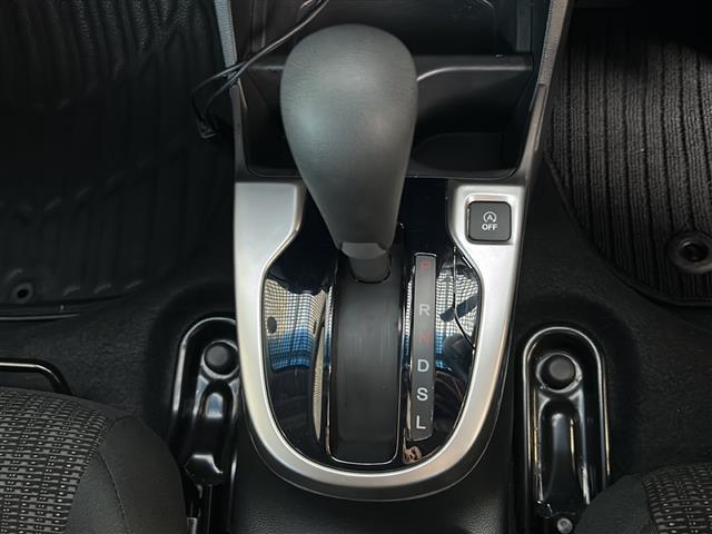 フィット 13G・Fパッケージ ファインエディション ワンオーナー/純正ナビ/フルセグTV/Bluetooth/DVD再生/バックカメラ/衝突軽減ブレーキ/スマートキー/プッシュスタート/ETC/LEDライト/サイドエアバッグ/カーテンエアバッグ(22枚目)