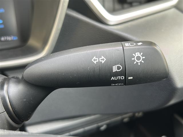 カローラツーリング Ｓ　ワンオーナー／純正９インチナビ／Ｂｌｕｅｔｏｏｔｈ／ＤＶＤ／バックカメラ／衝突軽減ブレーキ／車線逸脱警報／レーダークルーズ／スマートキー／シートヒーター／ステアリングヒーター／ビルトインＥＴＣ（25枚目）