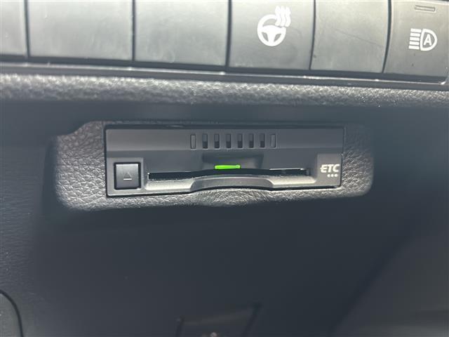 カローラツーリング Ｓ　ワンオーナー／純正９インチナビ／Ｂｌｕｅｔｏｏｔｈ／ＤＶＤ／バックカメラ／衝突軽減ブレーキ／車線逸脱警報／レーダークルーズ／スマートキー／シートヒーター／ステアリングヒーター／ビルトインＥＴＣ（40枚目）