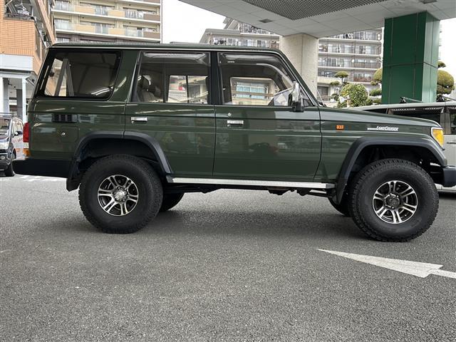 �K���X�R�[�e�B���O�A�i�r�Q�[�V�����A�d�s�b�ȂǁA���̑��̃p�[�c�̎��t�������ς���̂����k�������Ă���܂��I�I�N���}�̂��Ɖ��ł����C�����������I