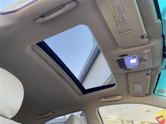 ＲＸ ＲＸ４５０ｈ　バージョンＬ　・純正メーカーナビ・Ｂｌｕｅｔｏｏｔｈ対応・ワンセグＴＶ・ＦＭ／ＡＭ・ＣＤ／ＤＶＤ・サンルーフ・レーダークルーズコントロール・ドライブレコーダー・前席シートヒーター・前席パワーシート（11枚目）
