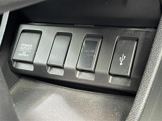ヴェゼル ＲＳ・ホンダセンシング　・純正ディーラーナビ（Ｇａｔｈｅｒｓ：ＶＸＭ－１９４ＶＦｉ）・Ｂｌｕｅｔｏｏｔｈ対応・フルセグＴＶ・ＦＭ／ＡＭ・ＣＤ／ＤＶＤ・レーダークルーズコントロール・バックカメラ（11枚目）
