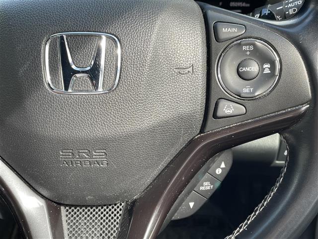 ヴェゼル ＲＳ・ホンダセンシング　・純正ディーラーナビ（Ｇａｔｈｅｒｓ：ＶＸＭ－１９４ＶＦｉ）・Ｂｌｕｅｔｏｏｔｈ対応・フルセグＴＶ・ＦＭ／ＡＭ・ＣＤ／ＤＶＤ・レーダークルーズコントロール・バックカメラ（17枚目）