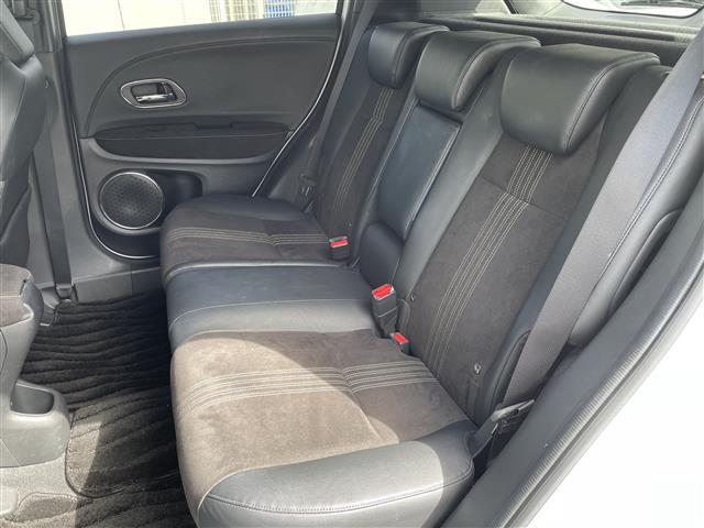 ヴェゼル ＲＳ・ホンダセンシング　・純正ディーラーナビ（Ｇａｔｈｅｒｓ：ＶＸＭ－１９４ＶＦｉ）・Ｂｌｕｅｔｏｏｔｈ対応・フルセグＴＶ・ＦＭ／ＡＭ・ＣＤ／ＤＶＤ・レーダークルーズコントロール・バックカメラ（23枚目）